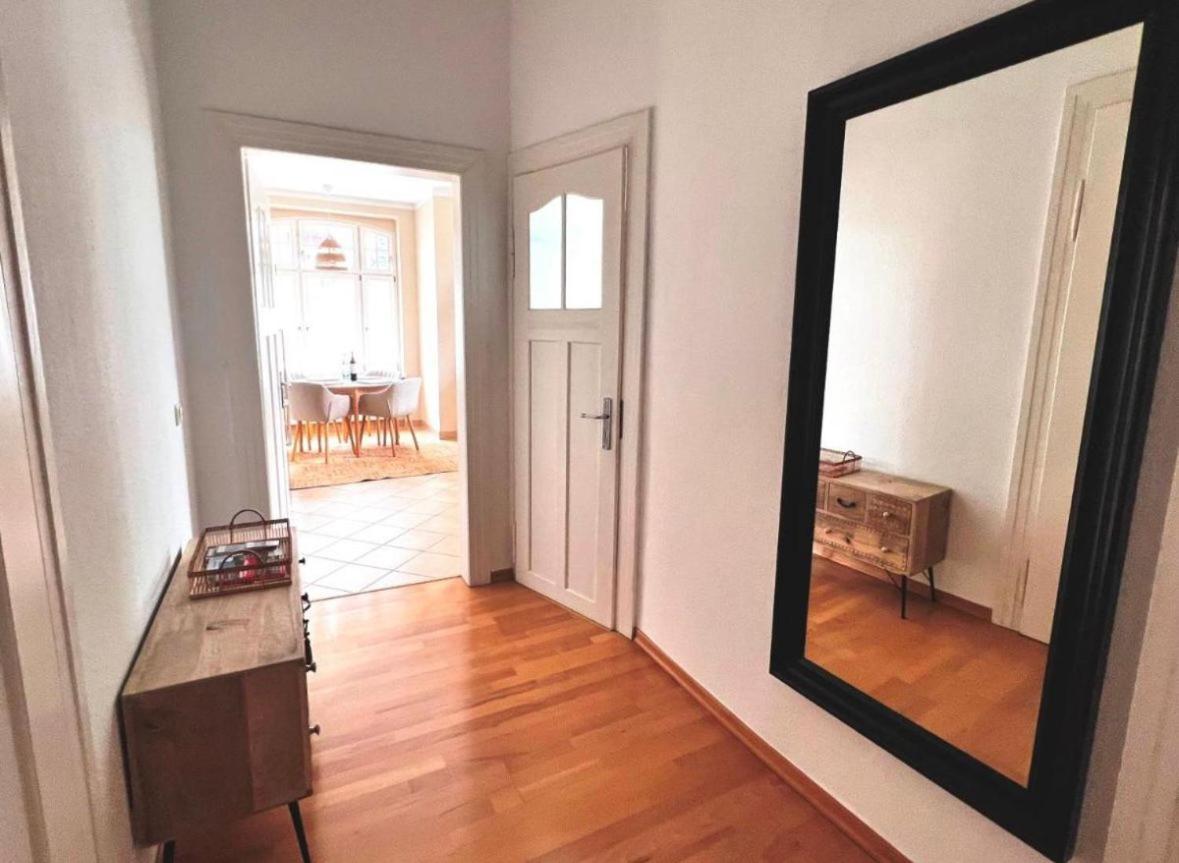 Feine Apartments In Der Suedstadt Von Erfurt Mit Kostenlosen Stellplatz & Flasche Wein Zur Begruessung Dış mekan fotoğraf